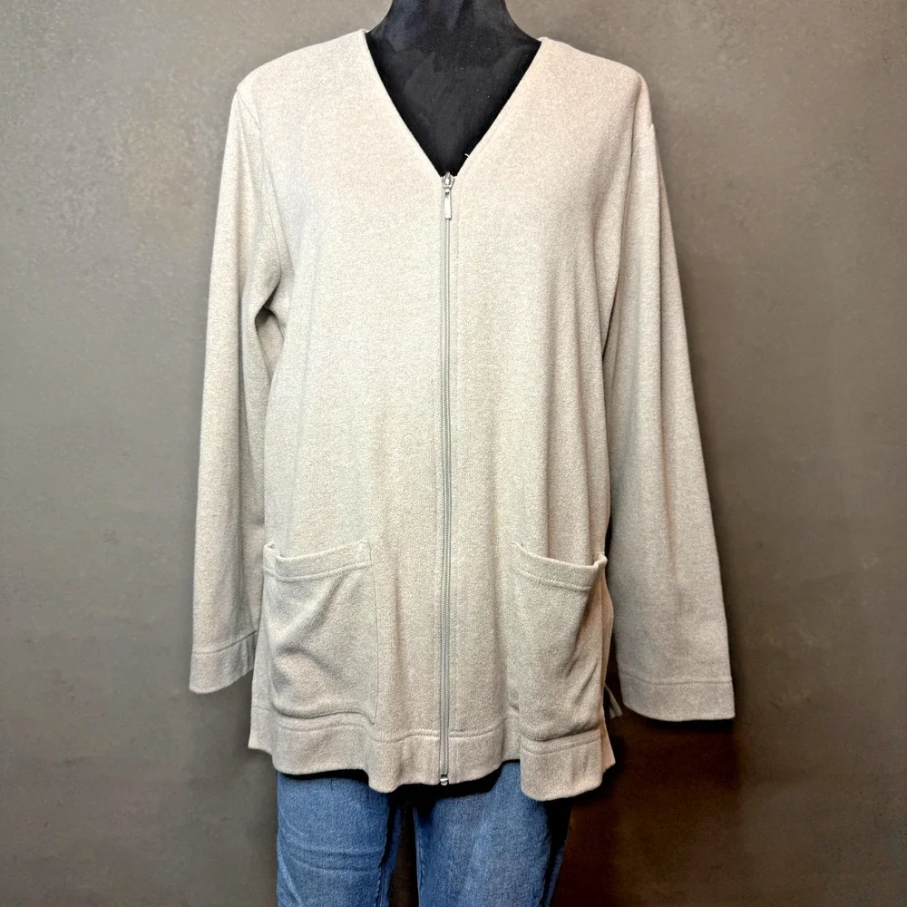 Company Ellen Tracy Zip Front Cardigan Sweater Women’s M Beige Soft Knit
